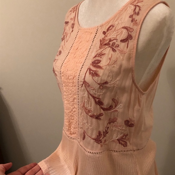 SOLD Lucky Brand peach embroidered top - Picture 2 of 10